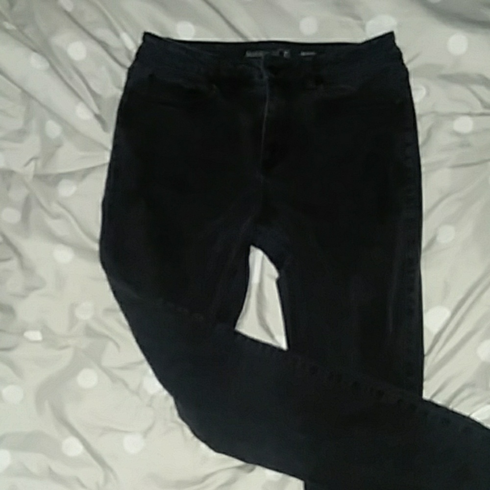 Black skinny jeans